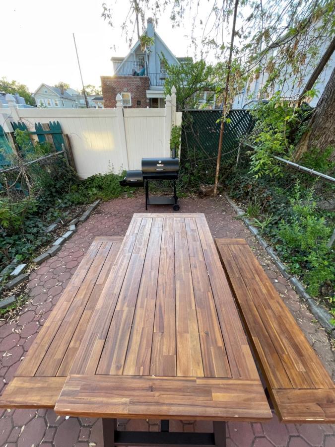 Tranquil Town House With Parking And Laundry - Just 25 Minutes To Time Square! Βίλα Τζέρσεϊ Εξωτερικό φωτογραφία
